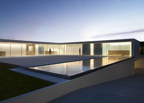 Casa Del Atrio Shines Bright in Sunny Spain