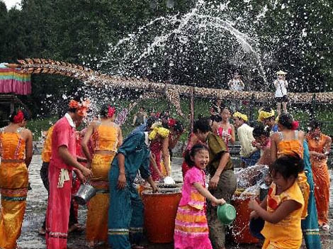 Yunnan: Little Monks Fall in Love with Girls