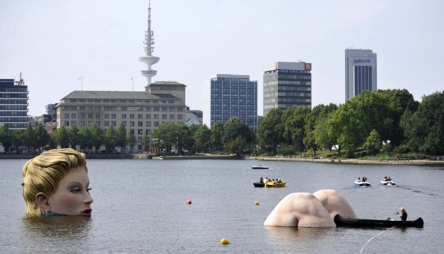The Giant Lady of Alster Lake by Oliver Voss