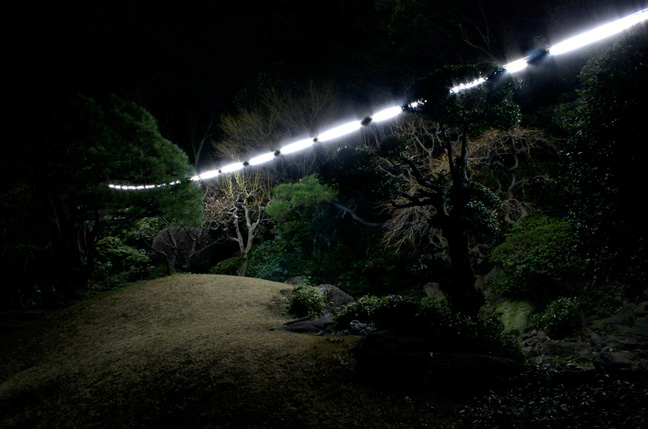 Adam Frelin's Valley of Fluorescent Lights Installation_4