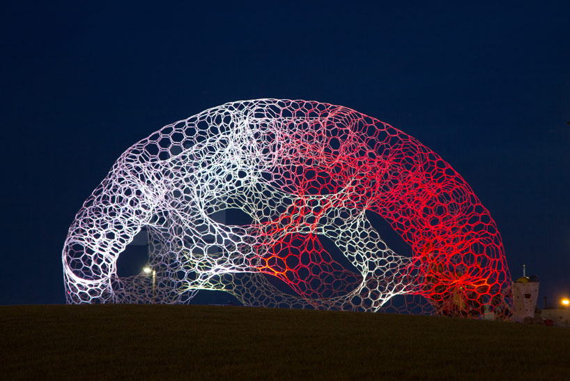 Wonderful Design: The Honeycomb-Shaped Sol Dome Lit by LED