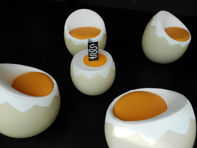 The French Egg Chair Theme