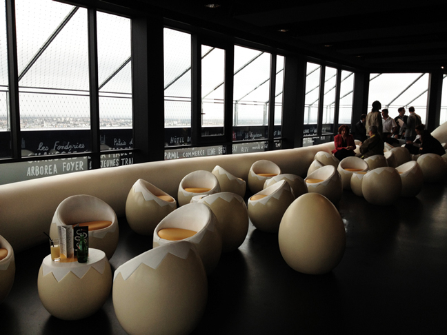 The French Egg Chair Theme_1