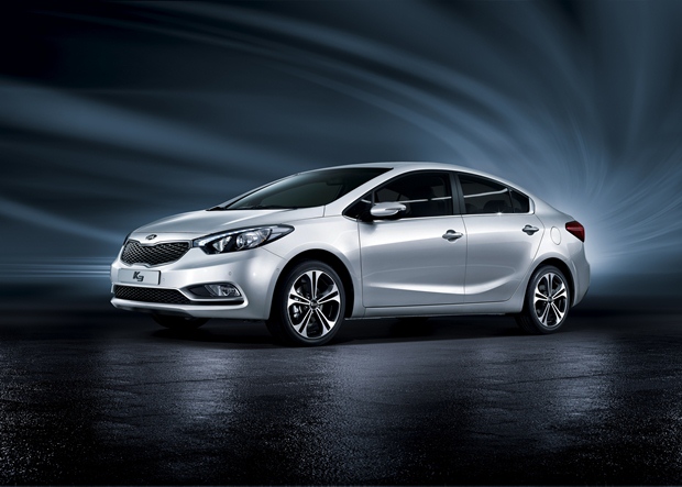 Kia Unveils 2013 Cerato Sedan in South Korea