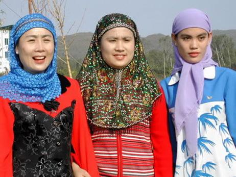 Clothing of Hui Ethnic Group: Neatest Ethnic Apparel