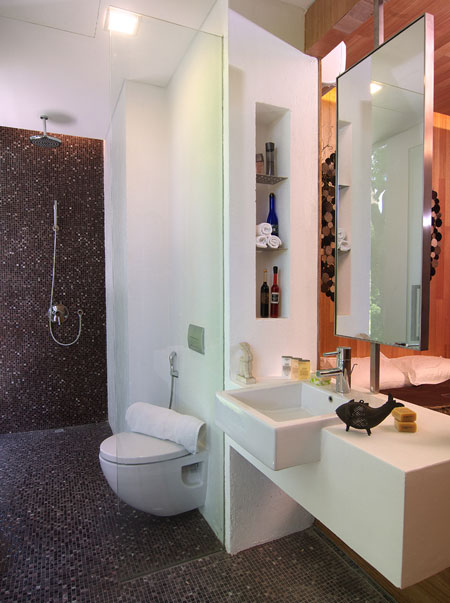 Small Bathroom Design Ideas by Using Vanities, Mirrors and Proper Lighting on Interior Design News