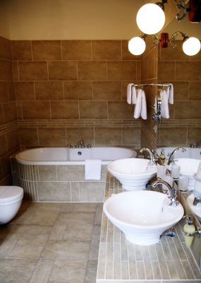 A Helpful Guide for Choosing The Right Bathroom Tiles_7