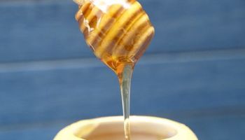 Asian Honey, Banned in Europe, Is Flooding U. S. Grocery Shelves_1