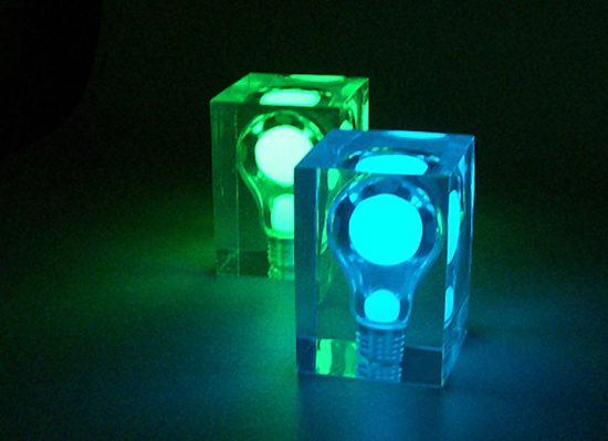 The Glow Brick - No Cords + Glowing Cube?_1