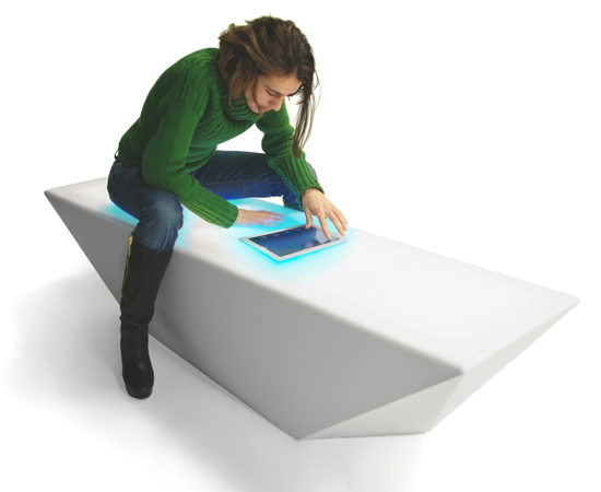 Interactive Lightning Bench – Blending Form, Technology & the Senses_2