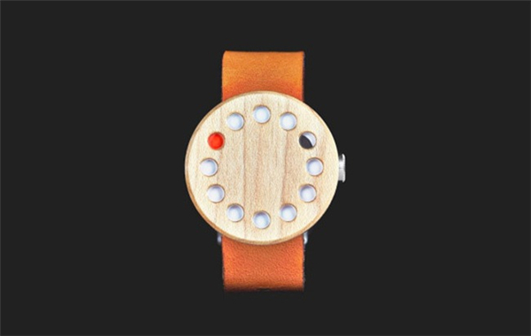 An Interesting Wooden Watch_3