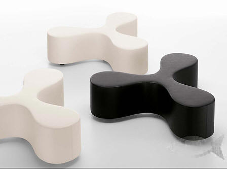 Vitra Flower: A New Bench for Waiting Areas Designed by Sanaa