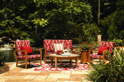 How to Furnish an Outdoor Room_1