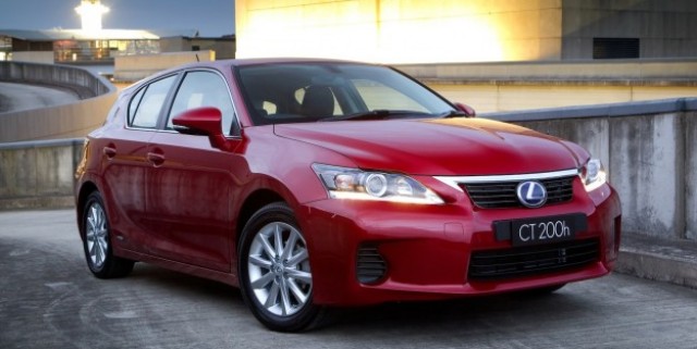 Lexus CT200h: Hybrid Hatch Tweaked with Extra Features