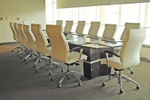 What Is an Office Furniture Outlet?_1