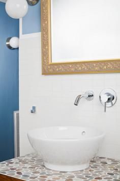 Small Bathroom Sinks and Vanities