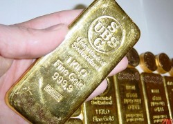 Iraq Cuts Gold Holdings by a Quarter