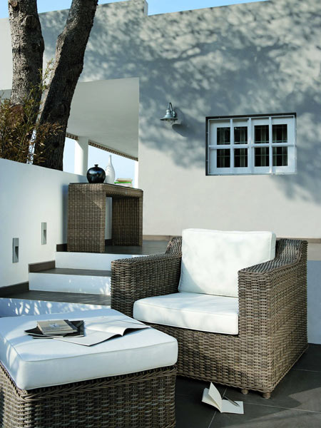 Outdoor Furniture. How to Re-Create The Outdoor Living Area