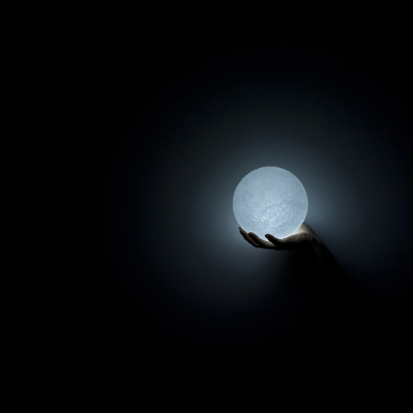 Nosigner's Moon Lamp: Using March 2011's Supermoon_2