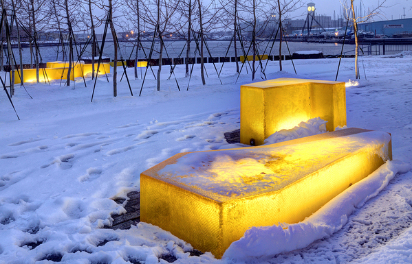 Milwaukee's New Waterfront Plaza: Architecture and Light