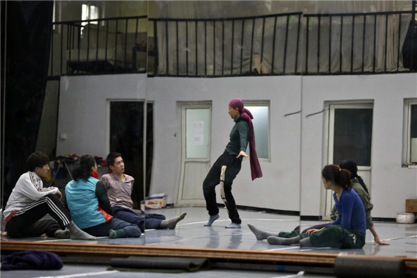 Choreographer Discovers The Color in Human Movement