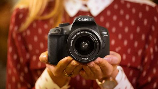 Canon's New Wireless DSLR Is Seriously Budget-Friendly