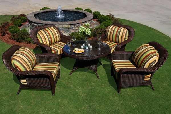 The Benefits and Advantages of Wicker Furniture