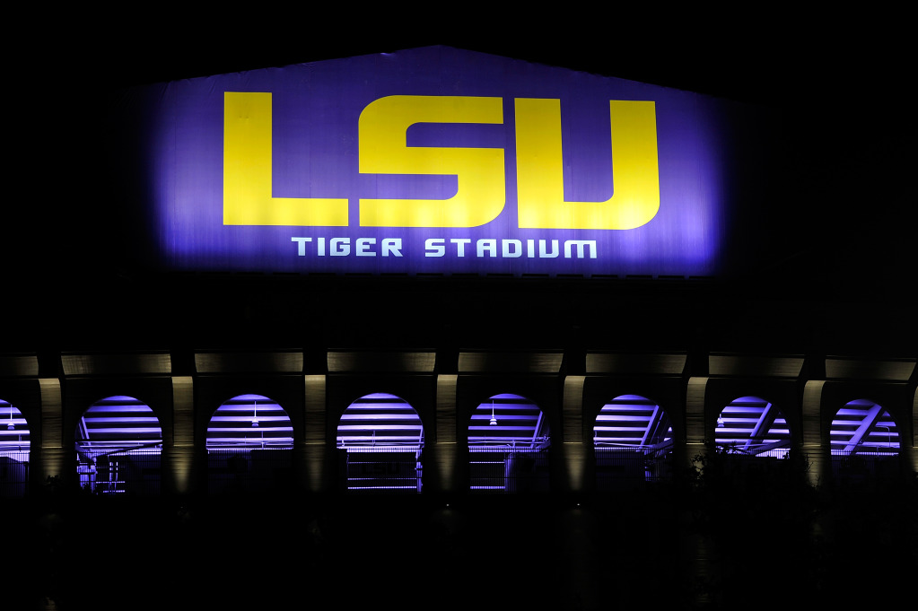 Seeing LSU's FB stadium in a new light - LED Lighting_2