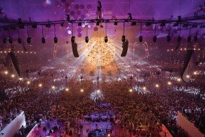 Amsterdam Arena show uses 1.5km of LED