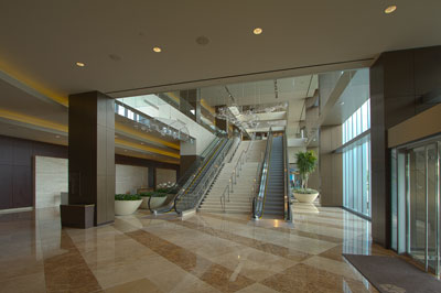 Lang Sparkles in LEED Gold Hotel_1