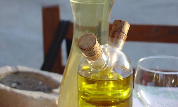 EC Drops Olive Oil Bottles Ban