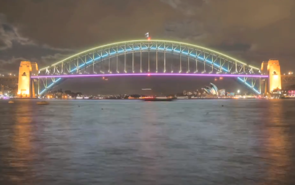 3200 Leds Lights up The Sydney Harbor Bridge That You Can Control