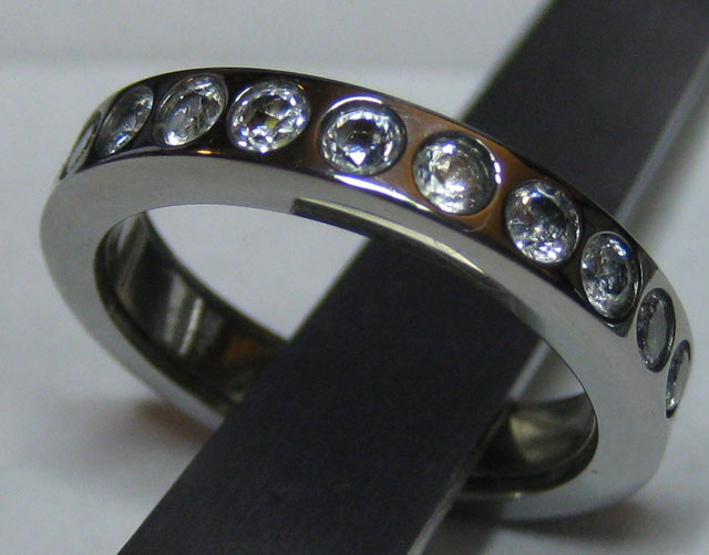 LED Wedding Ring: Track Your Spouse