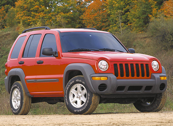 Chrysler and NHTSA at Odds Over Jeep Grand Cherokee and Liberty Recall Request_1