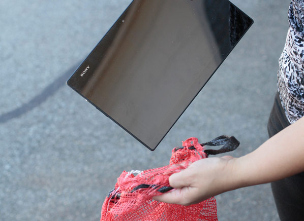 Sony Xperia Tablet Z Innovates with NFC and Water Resistance_1