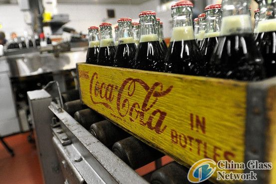 Glass Bottles Lend Pop to Soda Makers