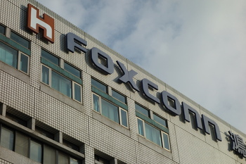 Foxconn to Hasten Deployment of 'Robot Army'