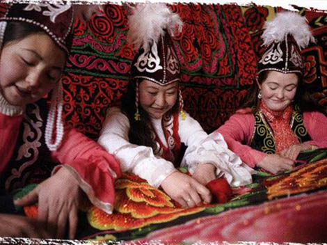 Kirgiz Ethnic Group: Wedding in Bride's House and Living in Groom's_1
