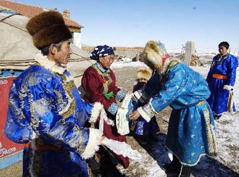 The Mongol Nationality_2