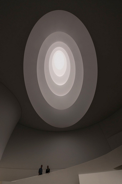 James Turrell Transforms The Guggenheim with Light and Color_1