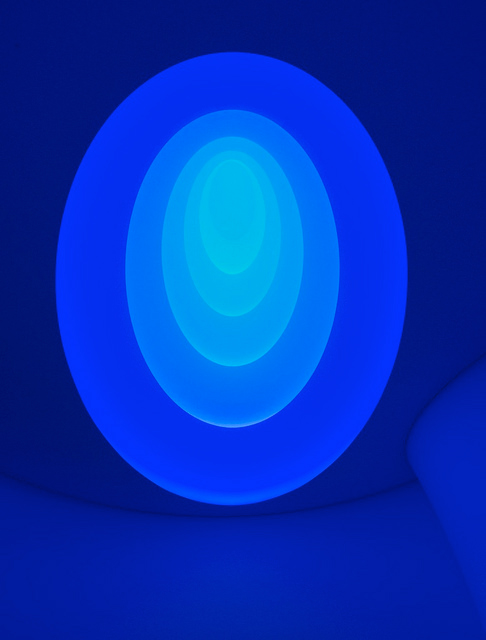 James Turrell Transforms The Guggenheim with Light and Color_2