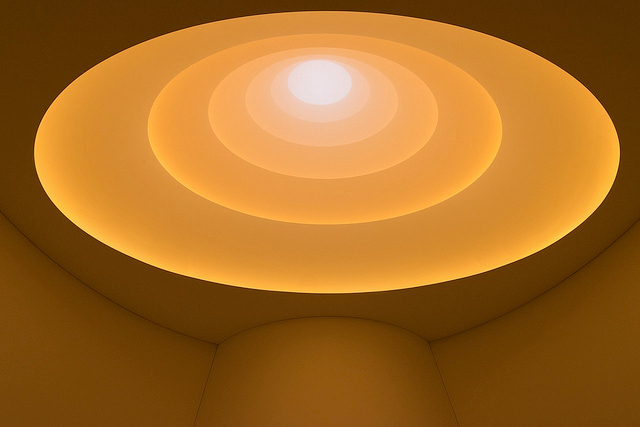 James Turrell Transforms The Guggenheim with Light and Color_4