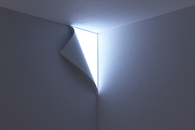 Yoy's Peel a Corner Wall Light