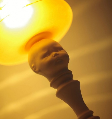 Curiousa & Curiousa's Baby's Head & Barbed Wire Table Lamp_1