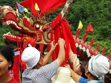 Dragon-boat Festival: "Man's Day" of the Miao_1