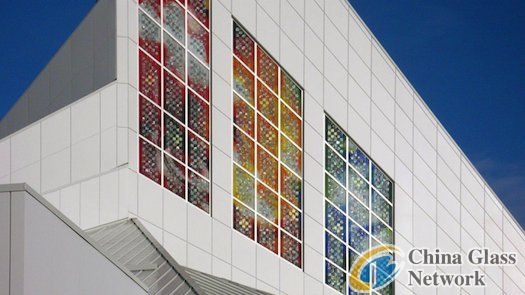 Stained Glass That Doubles as a Solar Power Source