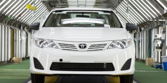 Toyota Australia Exports One-Millionth Car to Middle East
