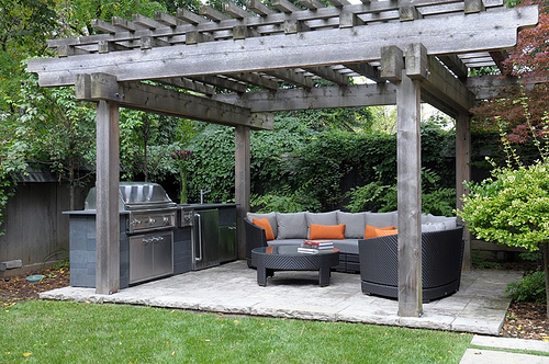 Which Types of Garden Furniture Do We Like Best in Toronto?_1