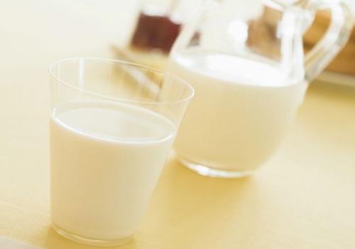 Low-Fat Milk Reduces The Risk of Stroke