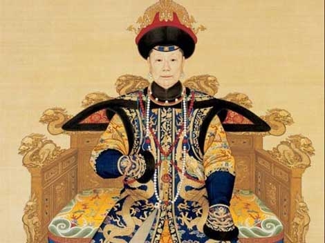 Court Dress in Qing Dynasty